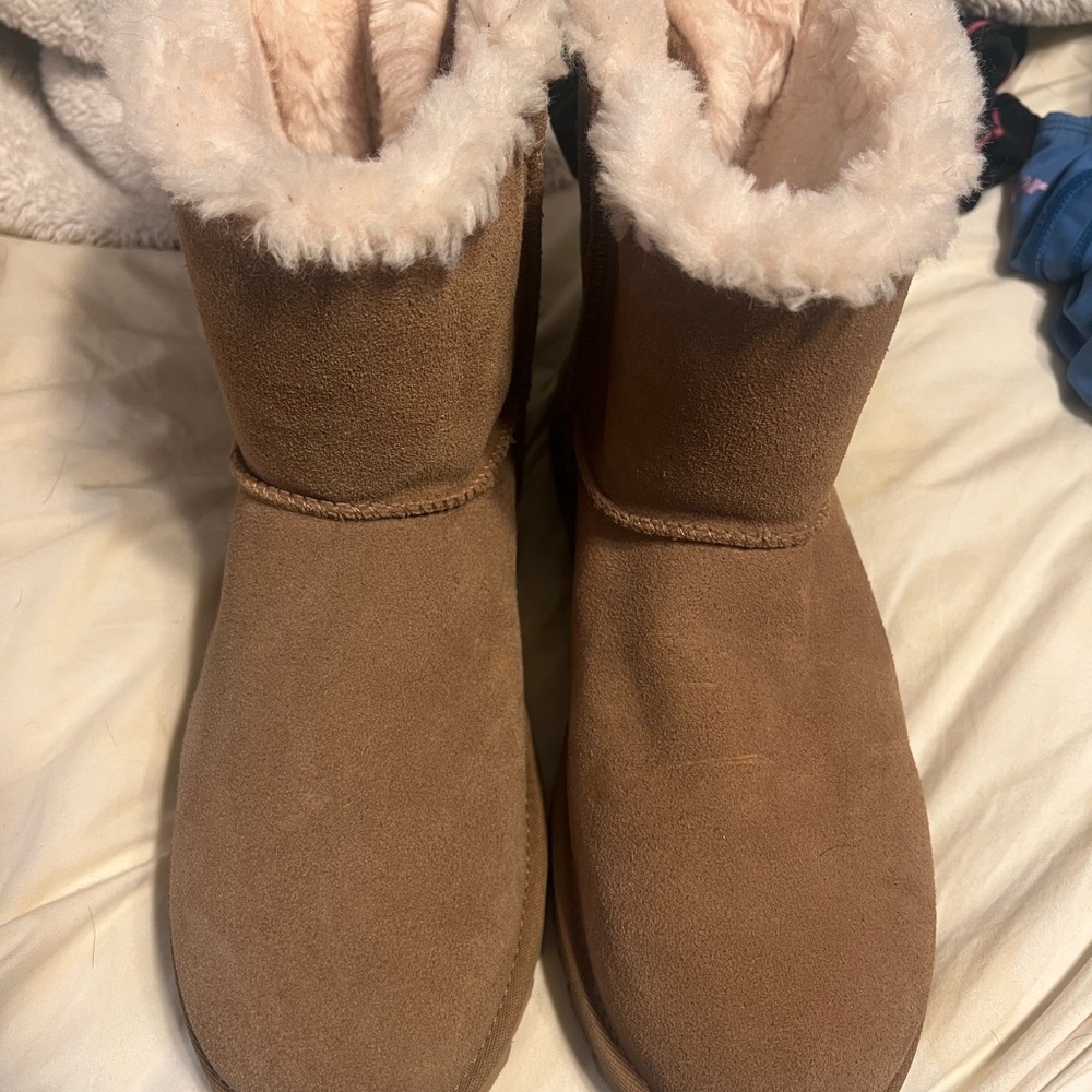 UGG Mini Bailey Bow